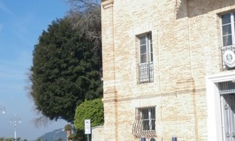 Interrogato in caserma il 23enne collaboratore di Pinciaroli: forse è stato investito dopo l'aggressione