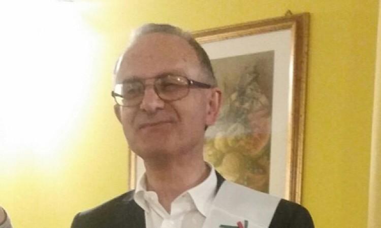 Va in pensione Claudio Monachesi, il più anziano infermiere in servizio nelle dialisi marchigiane