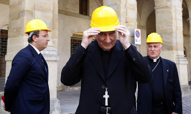 Il Segretario del Vaticano Parolin in visita a Camerino - FOTO