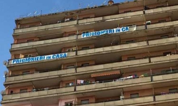 Hotel House di Porto Recanati: lite finisce a coltellate