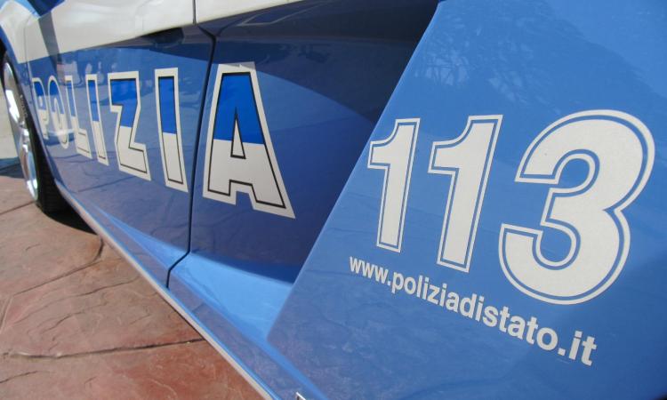 Macerata, sorpreso a piazza Mazzini trafficante di droga. Arrestato e condotto in carcere