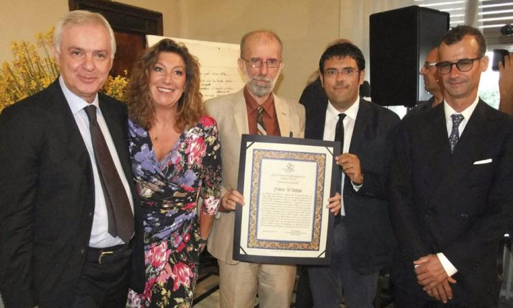 Recanati è in festa con Giacomo: inizio con sold out per il recital di Pambieri