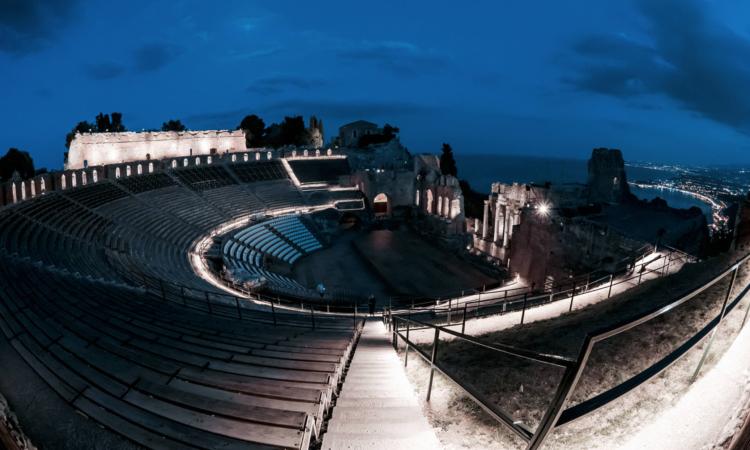 IGuzzini illumina il teatro antico di Taormina con Metaenergia