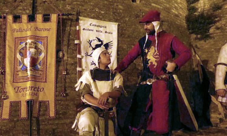 San Severino: la compagnia “Grifone della Scala” al taglio del nastro museo Federico II