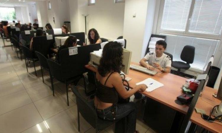 Centri per l'impiego, arriva l'intesa con la Regione Marche nel giorno della mobilitazione nazionale