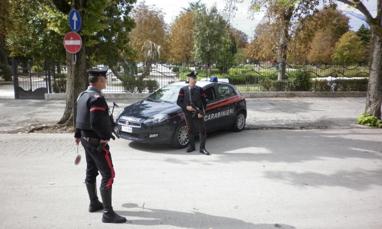 Macerata, controlli dei carabinieri ai Giardini Diaz: sequestrata marijuana