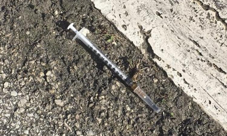 Siringhe a Collevario, Iesari: "Il problema della droga oggi ancora più grave di sempre"