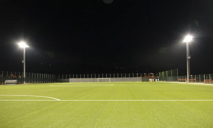 Nuovo campo sportivo di Villa Potenza: collaudate le luci - FOTO
