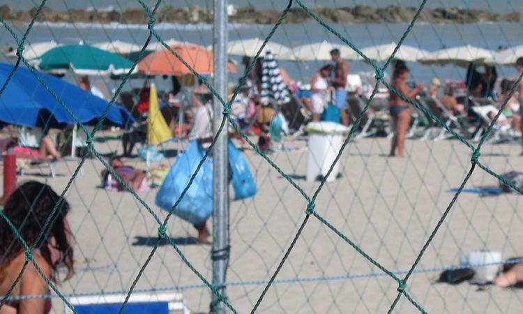 Civitanova, primi successi per Ciarapica: ambulante abusivo trasloca ad Alba Adriatica