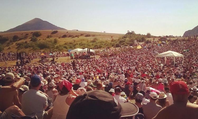 Ancora successo per RisorgiMarche, in migliaia per il concerto di Mannoia e Barbarossa