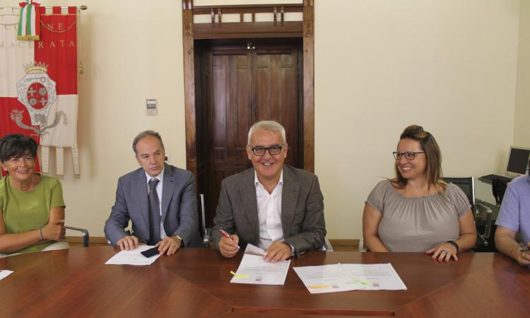 Macerata, firmate convenzioni per la realizzazione di attività di volontariato per richiedenti protezione internazionale