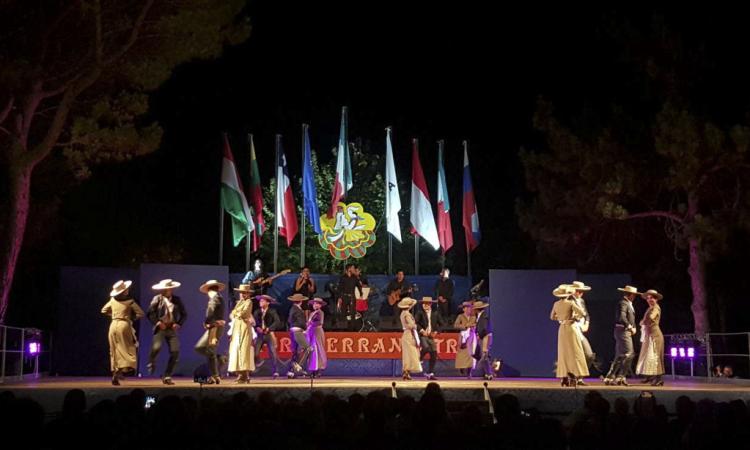 Apiro apre le porte a “Terranostra”, Festival internazionale del folclore
