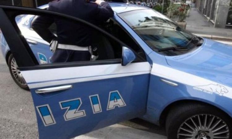 Tragedia a Macerata: donna si uccide sparandosi in casa