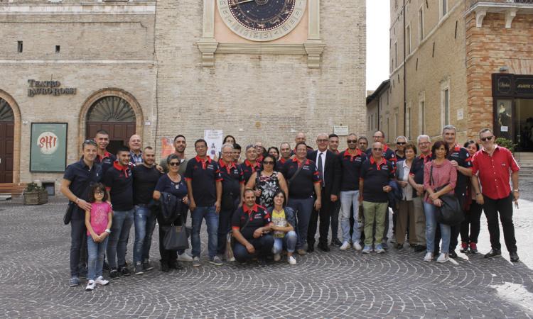 Macerata, gemellaggio tra cori: il benvenuto al coro sardo “Bonacatu”