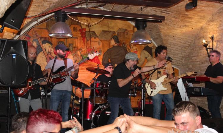 I Vasco Live scaldano la riapertura de Le Quattro Porte - FOTO