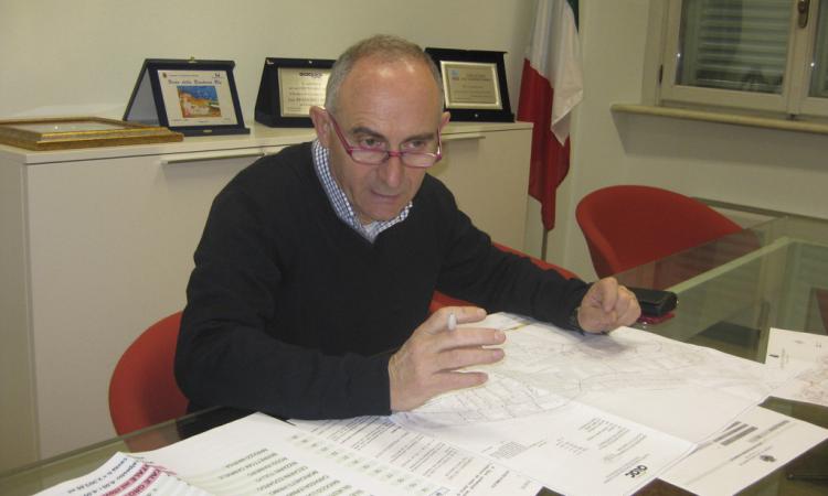 Volantinaggio di Corvatta, arriva la replica di Carassai: "Volontà dell'ex sindaco di mistificare la realtà"