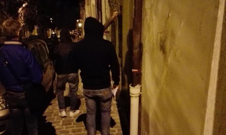 Macerata, volantinaggio notturno contro l’accoglienza "business" alla Pace e in Borgo San Giuliano
