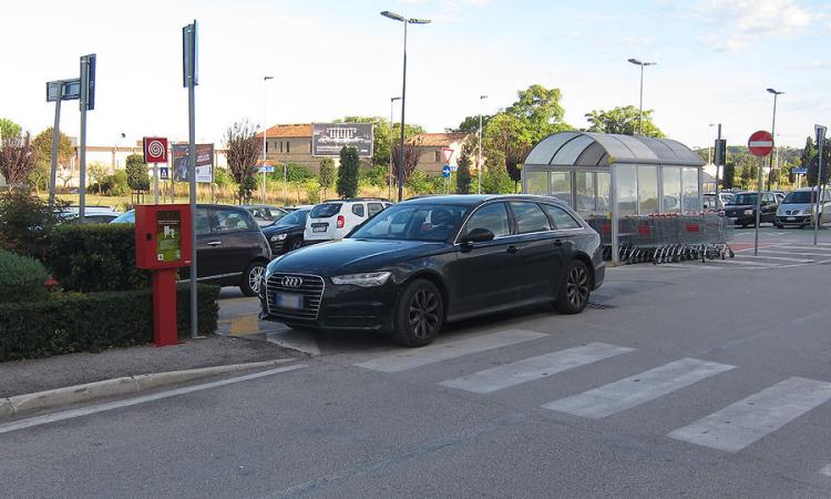 Civitanova, la situazione dei parcheggi riservati ai disabili del Cuore Adriatico