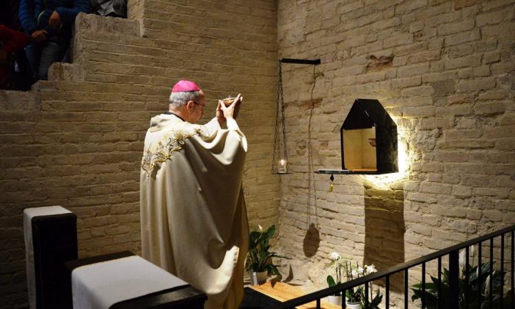 San Firmano, consacrato il nuovo tabernacolo