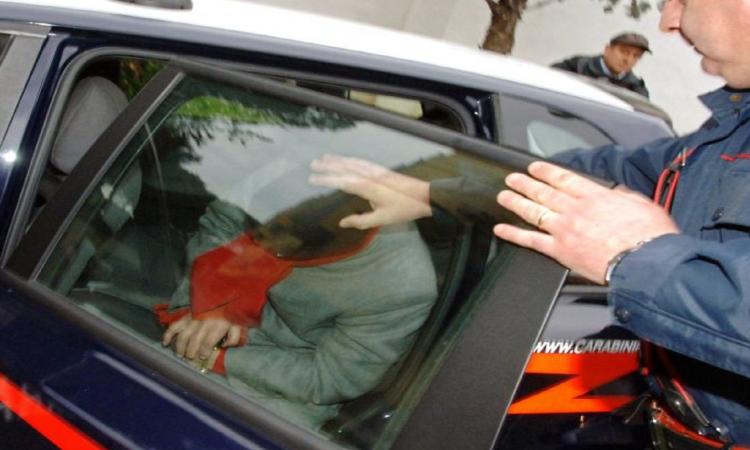 Colmurano, tenta di rapinare i nonni per comprare la droga: 26enne arrestato dai carabinieri