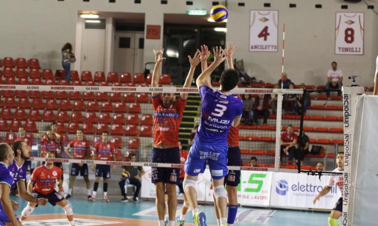 La GoldenPlast Potenza Picena cade in tre set nella capitale