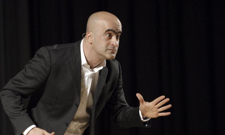 Dal Laboratorio Zelig al Politeama, Domenico Lannutti presenta “Quando non c’è più scampo, ci mangiamo la seppia”