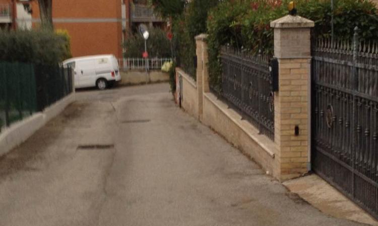 Un intero quartiere di Civitanova Marche senza luce: la protesta dei residenti