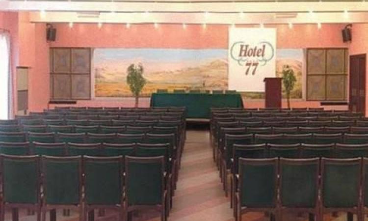 Vicenda sfollati dell'Hotel 77, interviene il Comune di Tolentino: "Stiamo lavorando insieme alla Regione per evitare disagi"