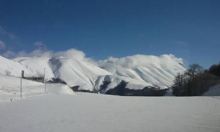 Stagione sciistica, Sci Club Monte Prata: "Stare fermi con una neve del genere è un delitto"