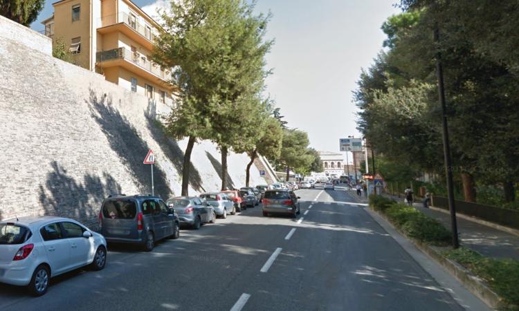 Macerata, teneva la droga in auto: 26enne segnalato all’A.G.