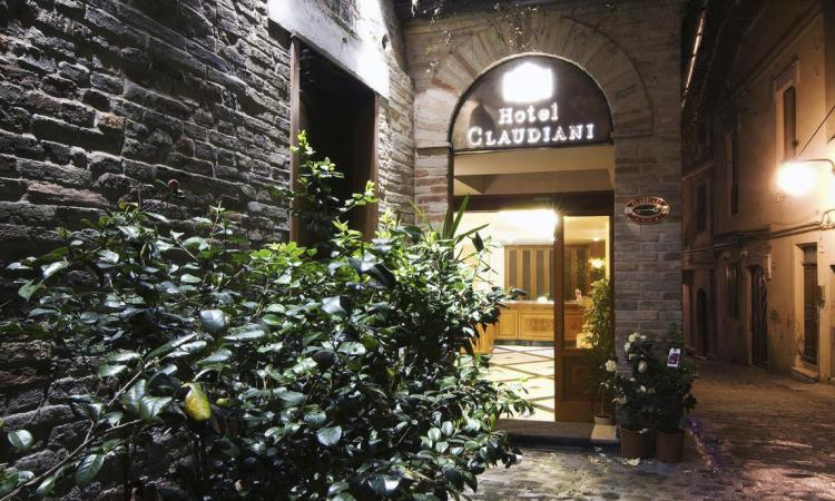 Lunedì al Claudiani il convegno "Un faro sul centro storico di Macerata"
