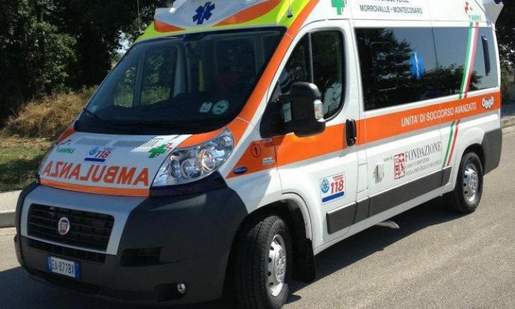 Tragedia a Montecassiano: 19enne si impicca in garage