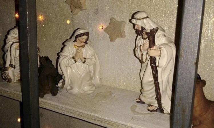 Tolentino, rubata la statuetta del Gesù bambino da un presepe