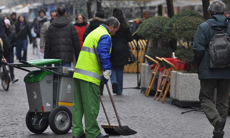 Cittaverde, Civitasvolta e Civitanoi: "Quando subentrerà il Cosmari nello spazzamento? Basta proroghe"