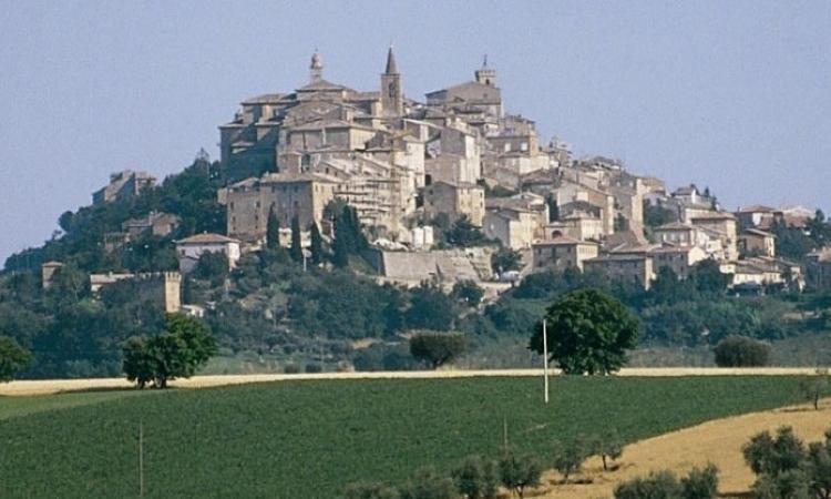 Treia, raccolta fondi per costruire la chiesa in legno: traguardo raggiunto con il crowdfunding