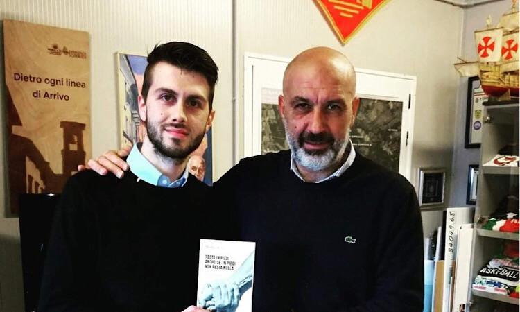 "Resta in piedi anche se in piedi non resta nulla", il libro del civitanovese Matteo Pirro sul terremoto