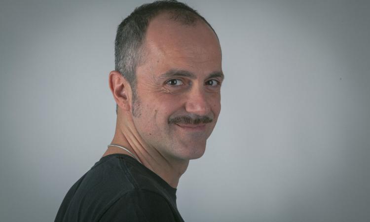 Cabaret in Filarmonica: domenica 14 gennaio appuntamento con la comicità di Michele Gallucci