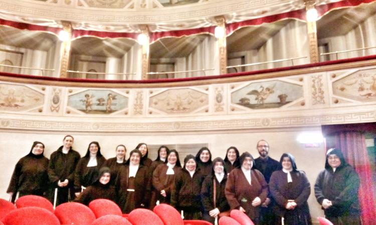 San Severino, applausi per lo spettacolo teatrale dedicato alla ricostruzione del Monastero di Santa Chiara