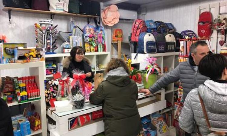 Post sisma: a Caldarola riapre la cartoleria