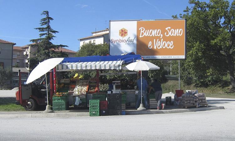 Civitanova, sequestro di frutta e verdura: la condanna di un negoziante alle critiche sulle sanzioni