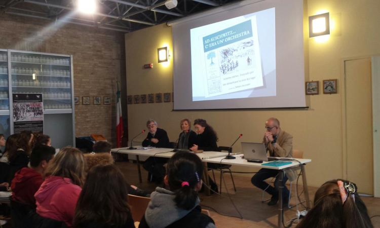 Giorno della Memoria 2018 a Treia:  "Ad Auschwitz... c'era un'orchestra"
