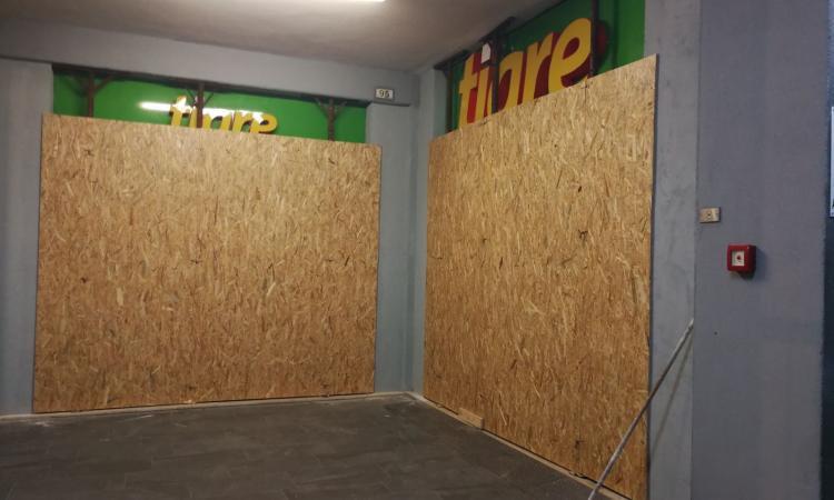 Manifestazione antifascista: trovate alcune spranghe di ferro in un seminterrato