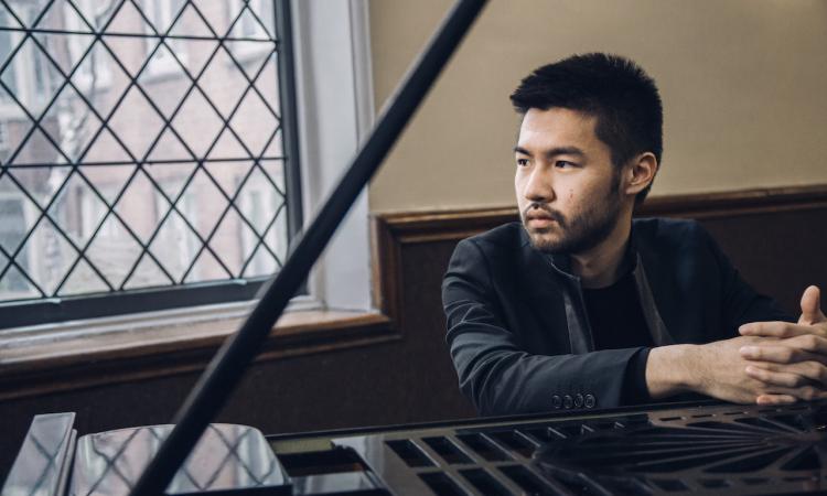 Macerata, il prodigio del pianismo internazionale Conrad Tao per “I concerti di Appassionata”
