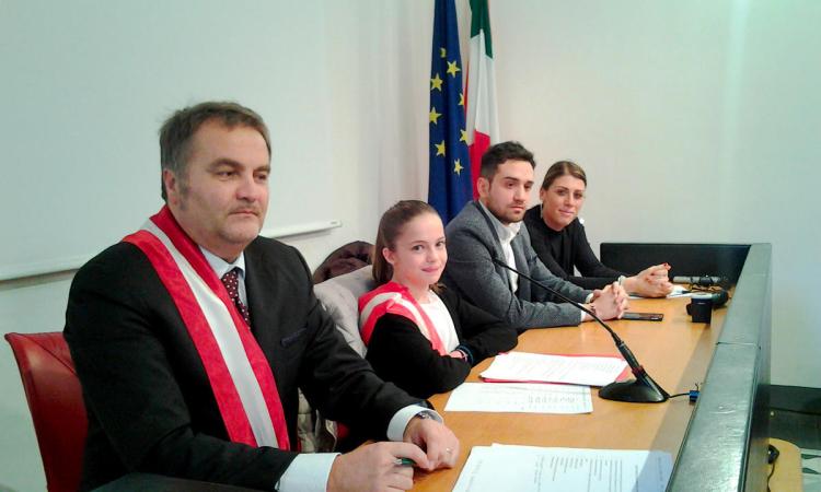 Veronica Orpello è il nuovo sindaco baby di Tolentino: insediato il nuovo consiglio comunale