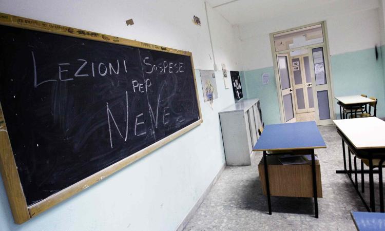 Lunedì 26 febbraio stop alle lezioni anche a San Severino e Cingoli