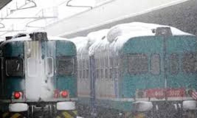 Maltempo, riprogrammate le linee delle Ferrovie: giovedì sulla Civitanova - Albacina circolerà il 60 per cento dei treni previsti