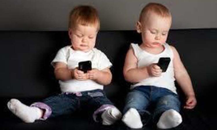 Gli incontri del Villa Musone: "Figli, genitori e smartphone, una grande sfida educativa"