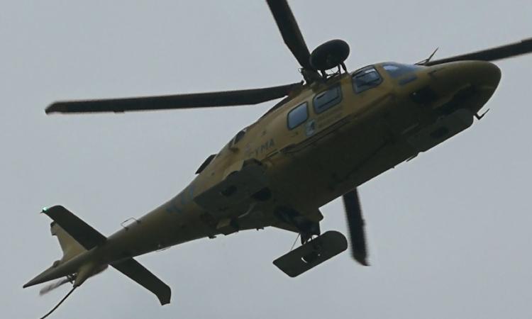 Civitanova, operaio cade da un tetto: è grave