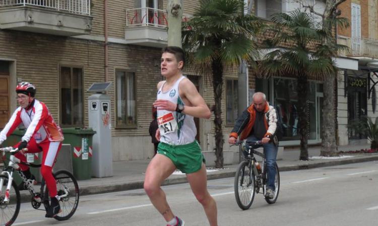 Luca Antonelli, un altro record nella mezza maratona di Civitanova Marche