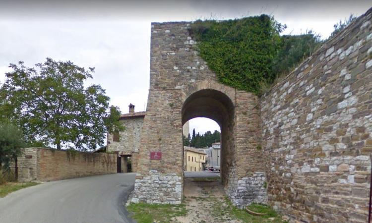 San Severino, istituito senso unico di marcia a Castello al Monte